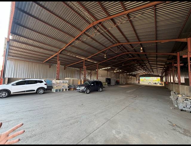 9,900M² INDUSTRIAL YARD FOR SALE IN VULCANIA
